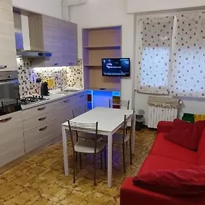 https://la-casa-di-paolo-2-a-milano.italymilanhotels.net