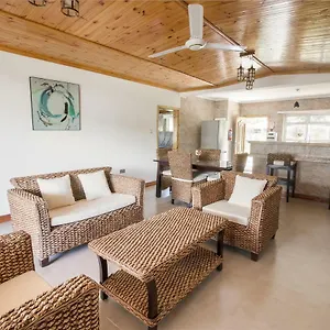 floras-self-catering-apartments.maheislandhotels.com/